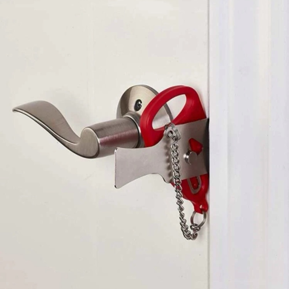 The portable door lock 🔒